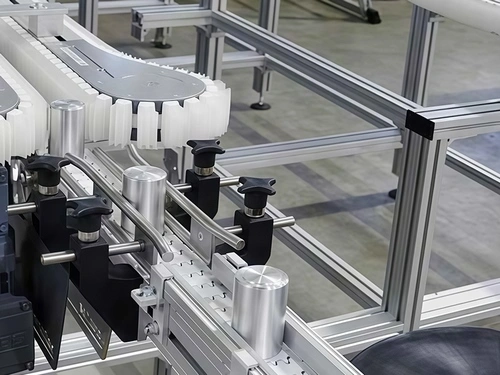 Боковой конвейер (захватный)