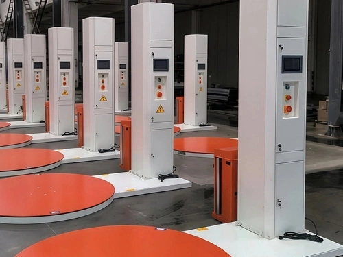 Автоматический паллетообмотчик с поворотной платформой